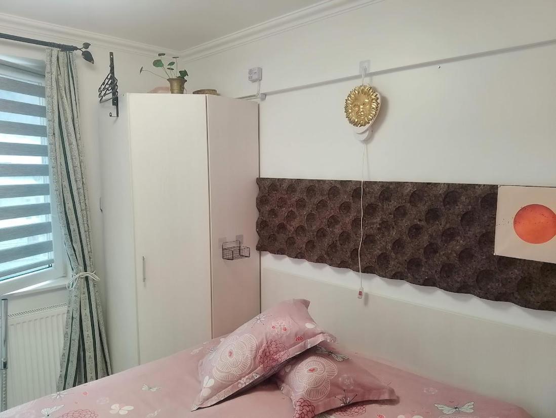 1 Small Studio, Central, Self Check In Sinaia Zewnętrze zdjęcie